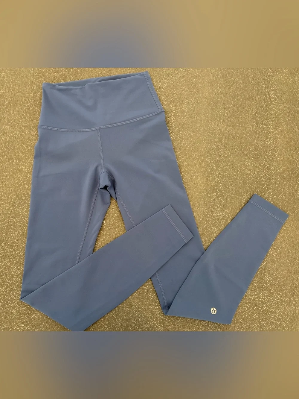 Lululemon Wunder Train High-Rise Tight 28” in Oasis Blue (size 4)